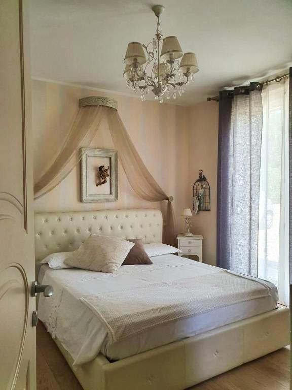 Villa Claudia Bardolino Bagian luar foto