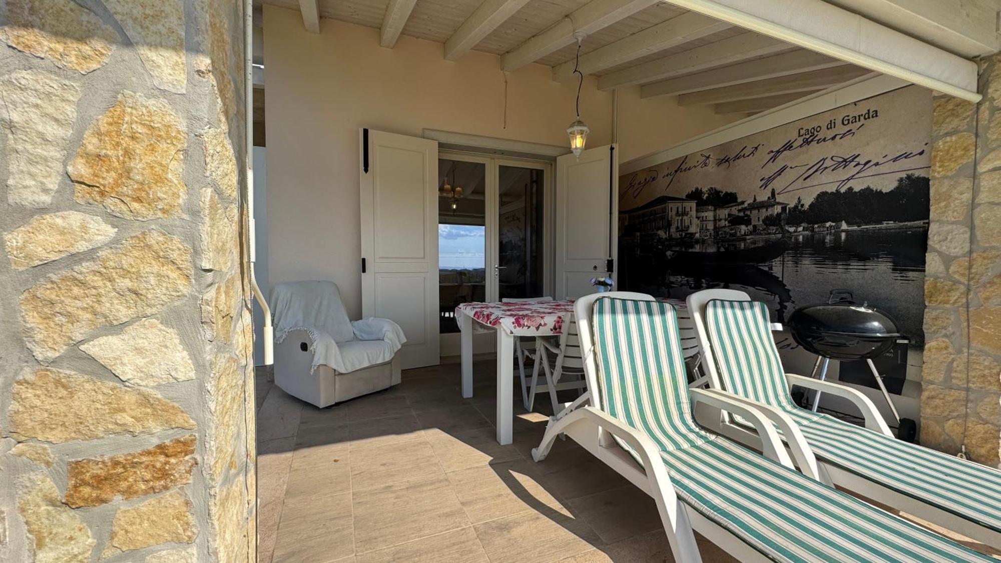 Villa Claudia Bardolino Bagian luar foto